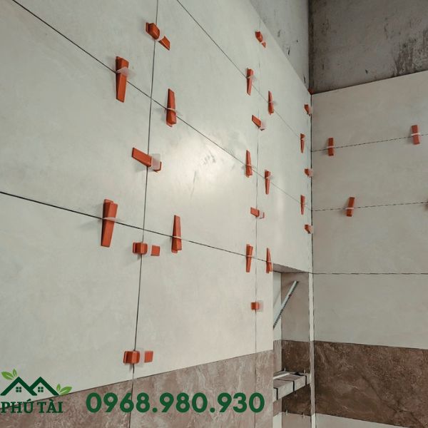 Nêm Cân Bằng Ốp Gạch Nêm Cân Bằng Ốp Gạch