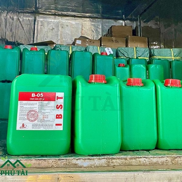 Giao hàng chất tẩy gỉ B05 cho công trình