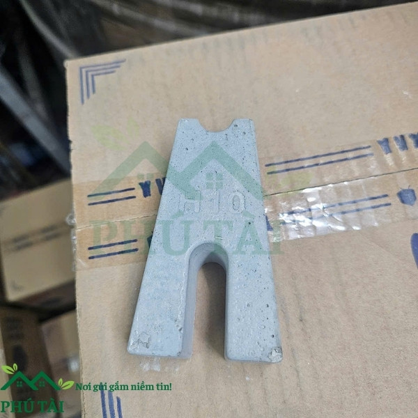 cục kê bê tông h10 cao 100mm
