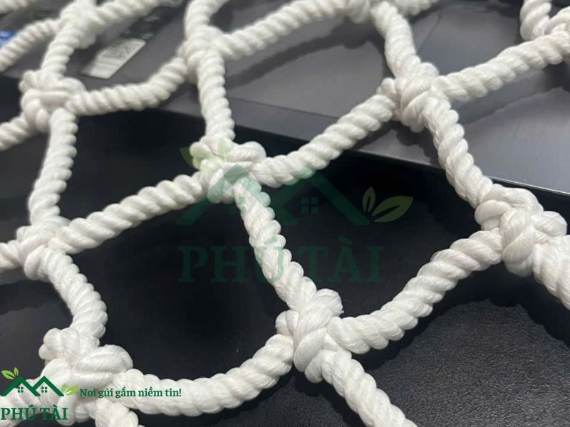 Nhận báo giá gia công lưới dù chống rơi theo kích thước ô lưới và chiều dày sợi