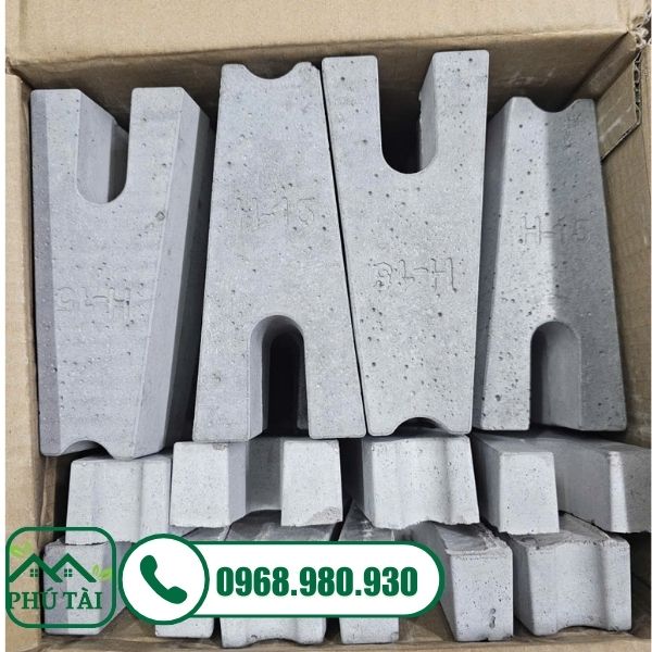 Con kê bê tông H15 kê móng