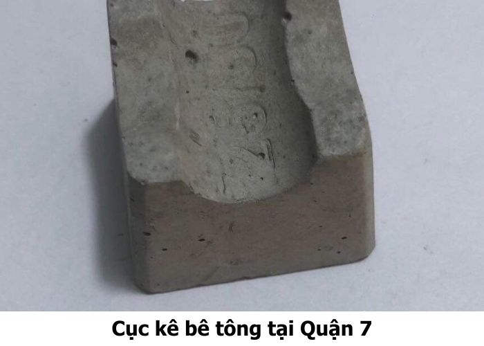 Cục kê bê tông tại Quận 7