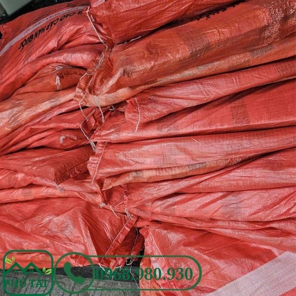 Giá Bạt Sọc Công Trình Mới Nhất Hiện Nay Bạt sọc công trinh được đóng thành bao cung cấp ra ngoài thị trường